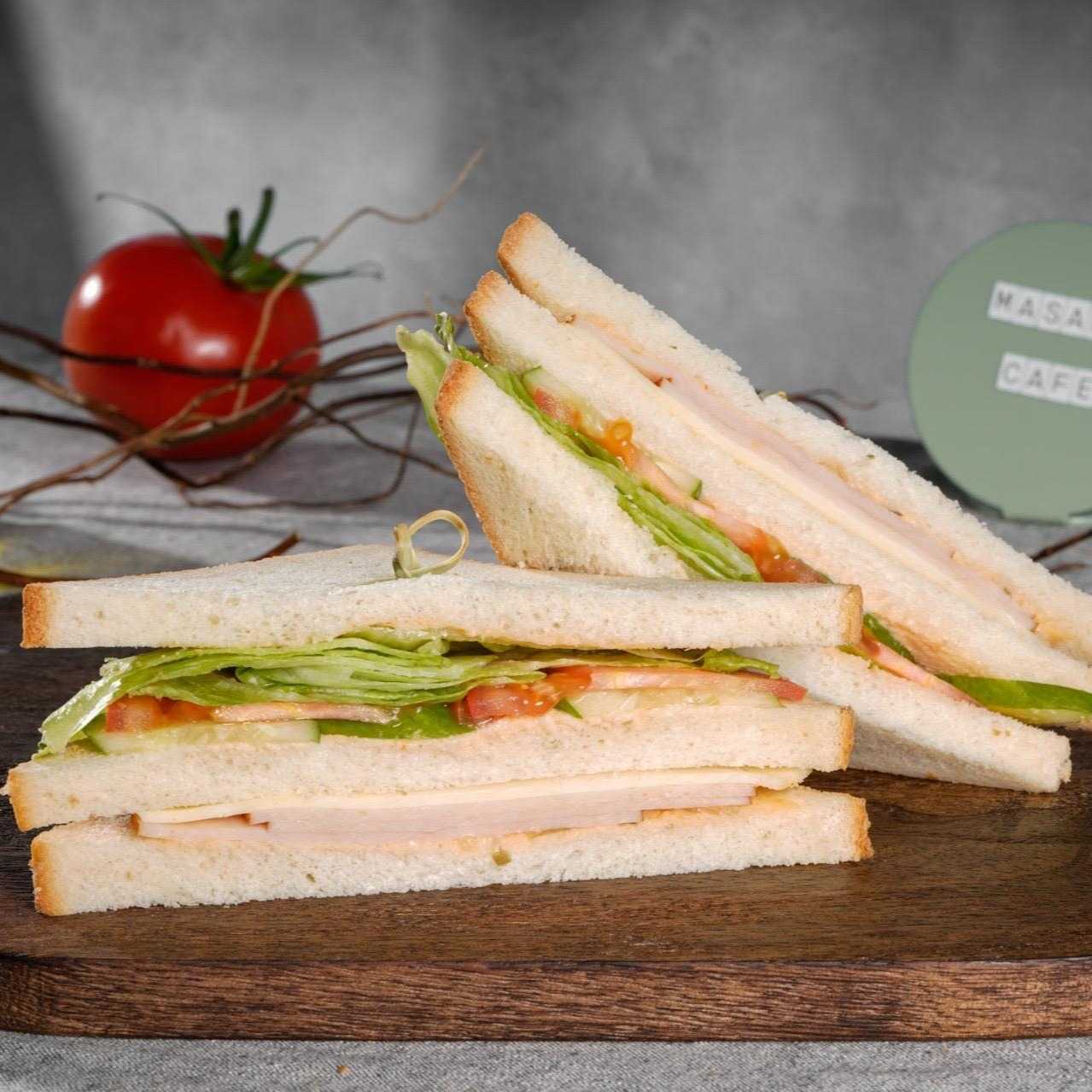 Smoke turkey sandwich